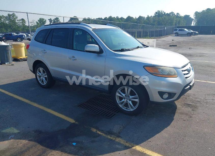 2011 Hyundai Santa FE SE (VIN 5XYZHDAG7BG050877) main photo