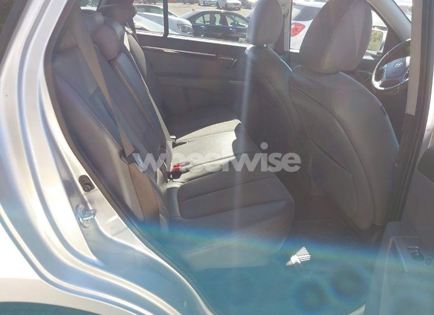 Photo 8 of 2011 Hyundai Santa FE SE (VIN 5XYZHDAG8BG065047)