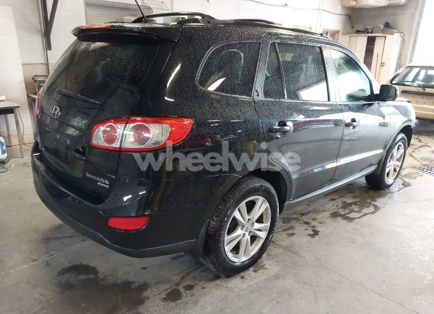 Photo 4 of 2011 Hyundai Santa FE SE (VIN 5XYZHDAG9BG033742)