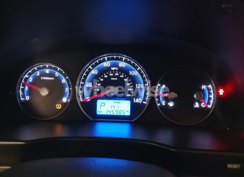 Photo 7 of 2011 Hyundai Santa FE SE (VIN 5XYZHDAG9BG033742)