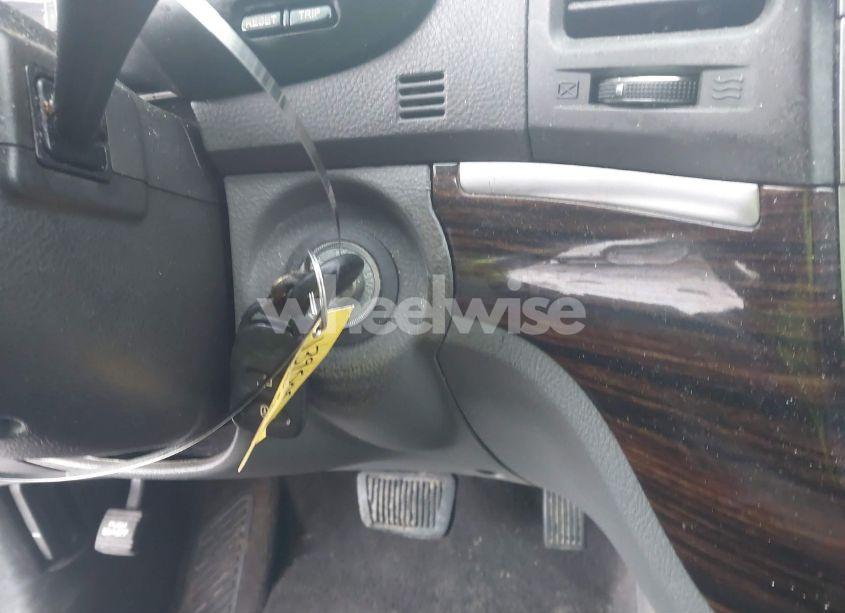 Photo 11 of 2011 Hyundai Santa FE SE (VIN 5XYZHDAGXBG008896)