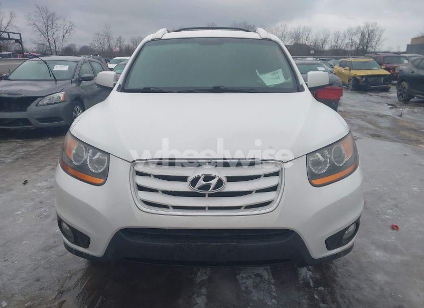 Photo 12 of 2011 Hyundai Santa FE SE (VIN 5XYZHDAGXBG008896)
