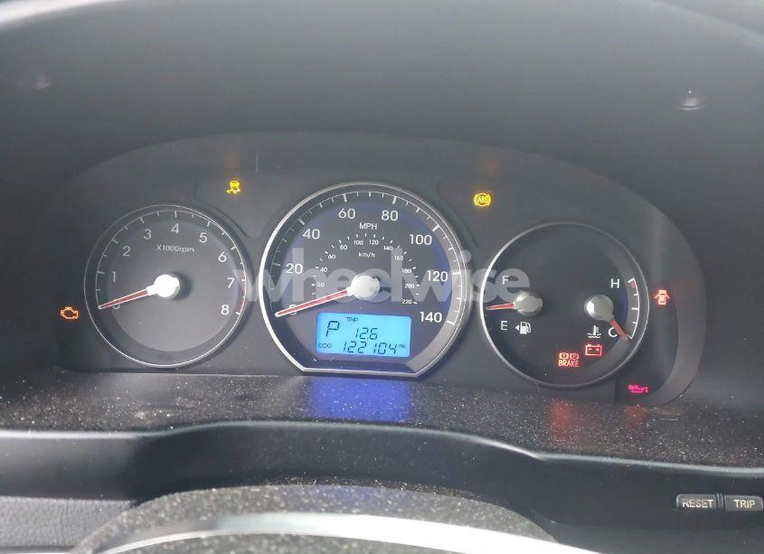 Photo 15 of 2011 Hyundai Santa FE SE (VIN 5XYZHDAGXBG008896)