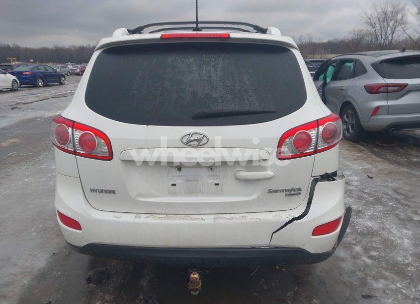 Photo 16 of 2011 Hyundai Santa FE SE (VIN 5XYZHDAGXBG008896)