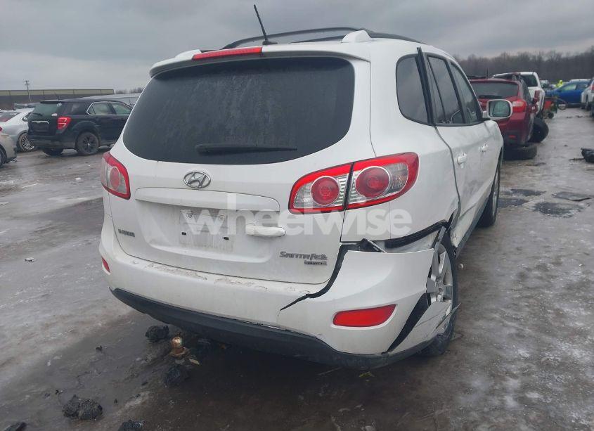 Photo 4 of 2011 Hyundai Santa FE SE (VIN 5XYZHDAGXBG008896)