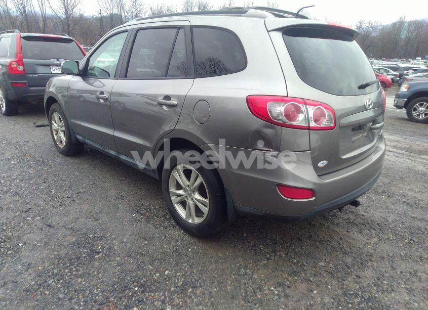 Photo 3 of 2011 Hyundai Santa FE SE (VIN 5XYZHDAGXBG022121)