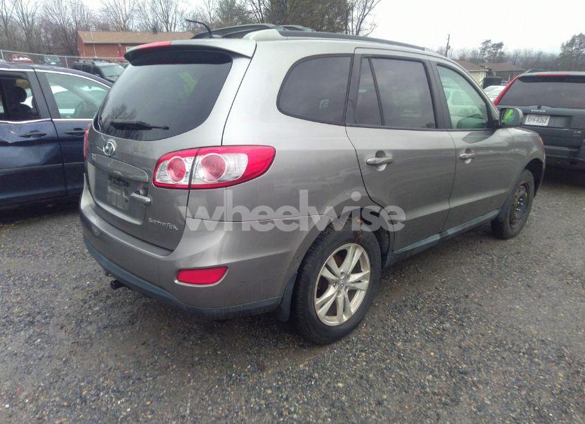 Photo 4 of 2011 Hyundai Santa FE SE (VIN 5XYZHDAGXBG022121)