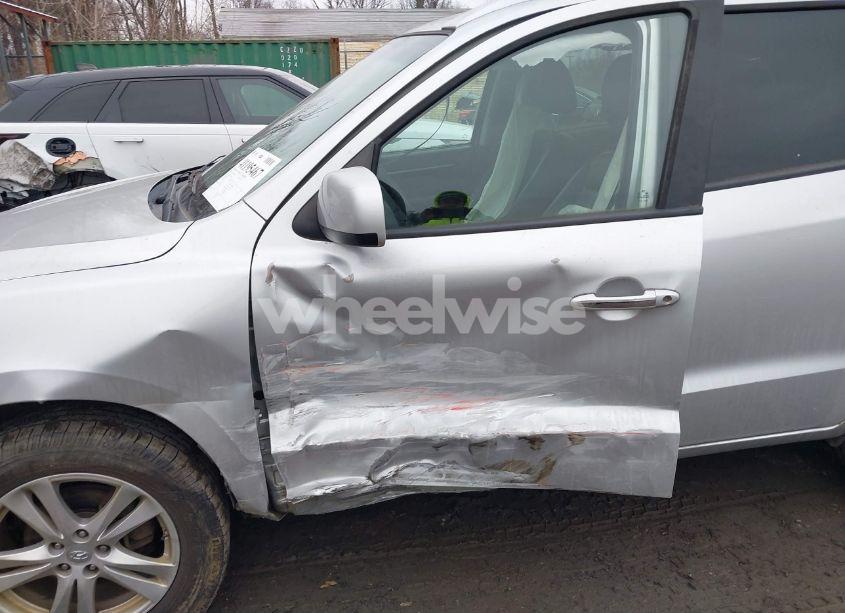 Photo 6 of 2011 Hyundai Santa FE LIMITED (VIN 5XYZK3AB0BG074857)