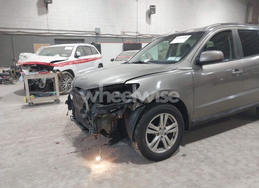 Photo 13 of 2011 Hyundai Santa FE LIMITED V6 (VIN 5XYZKDAG2BG053901)
