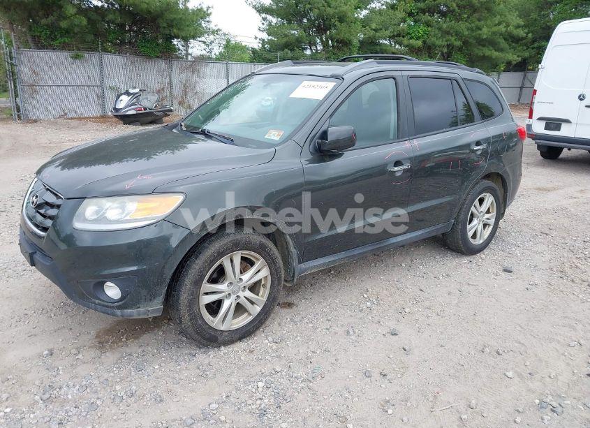 Photo 2 of 2011 Hyundai Santa FE LIMITED V6 (VIN 5XYZKDAG2BG091290)