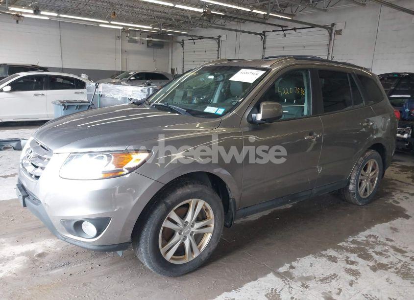 Photo 2 of 2011 Hyundai Santa FE LIMITED V6 (VIN 5XYZKDAG4BG045816)