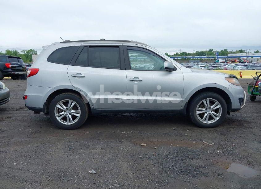 Photo 13 of 2011 Hyundai Santa FE LIMITED V6 (VIN 5XYZKDAG4BG059327)