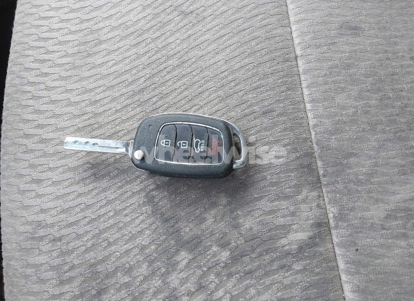 Photo 11 of 2018 Hyundai Santa FE SPORT 2.4L (VIN 5XYZT3LB0JG561923)