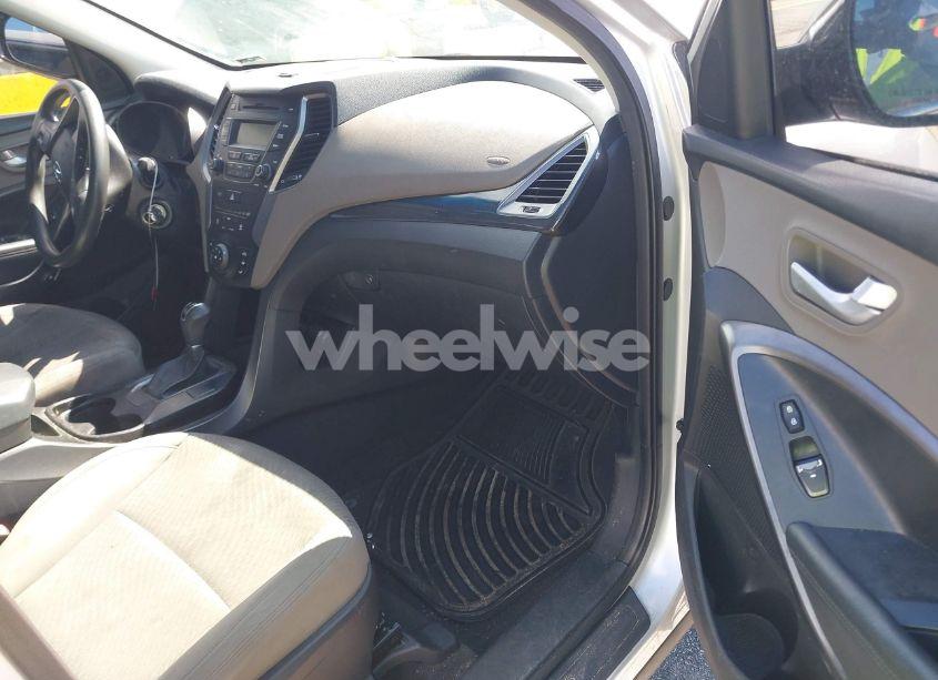 Photo 5 of 2014 Hyundai Santa FE SPORT 2.4L (VIN 5XYZT3LB1EG202117)