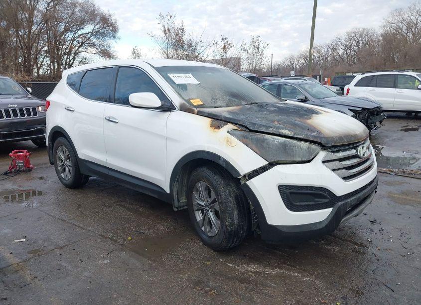 2016 Hyundai Santa FE SPORT 2.4L (VIN 5XYZT3LB2GG374546) main photo