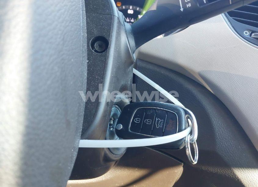 Photo 11 of 2017 Hyundai Santa FE SPORT 2.4L (VIN 5XYZT3LB3HG473622)