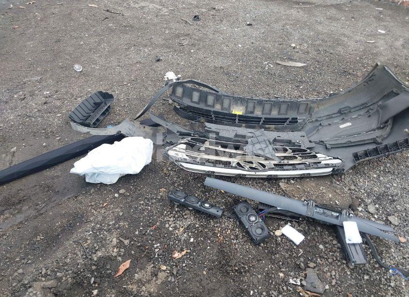 Photo 12 of 2018 Hyundai Santa FE SPORT 2.4L (VIN 5XYZT3LB3JG569935)