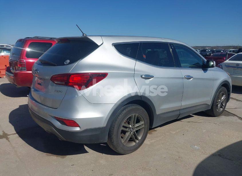 Photo 4 of 2018 Hyundai Santa FE SPORT 2.4L (VIN 5XYZT3LB4JG555283)