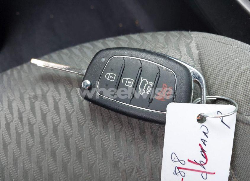 Photo 11 of 2013 Hyundai Santa FE SPORT (VIN 5XYZT3LB5DG017132)