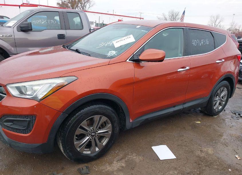 Photo 2 of 2016 Hyundai Santa FE SPORT 2.4L (VIN 5XYZT3LB8GG344970)