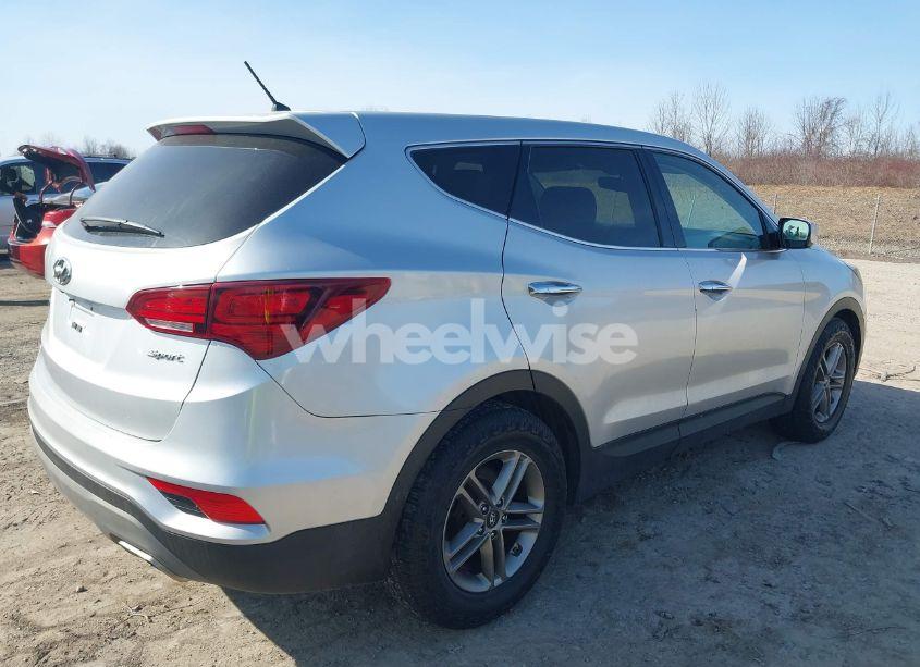 Photo 4 of 2018 Hyundai Santa FE SPORT 2.4L (VIN 5XYZT3LB8JG566450)