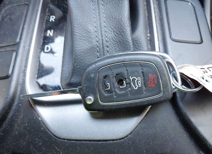 Photo 11 of 2013 Hyundai Santa FE SPORT (VIN 5XYZT3LB9DG104807)