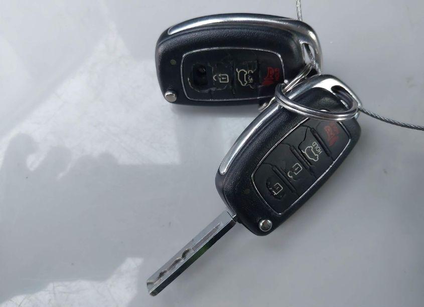 Photo 11 of 2013 Hyundai Santa FE SPORT (VIN 5XYZT3LBXDG011388)