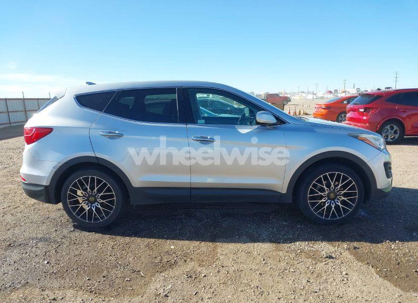 Photo 13 of 2015 Hyundai Santa FE SPORT 2.4L (VIN 5XYZT3LBXFG292286)