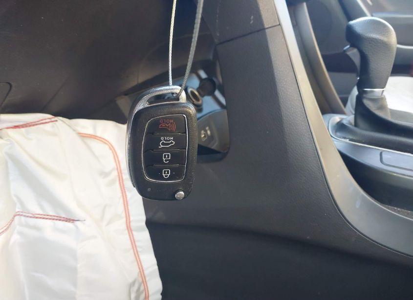 Photo 11 of 2018 Hyundai Santa FE SPORT 2.4L (VIN 5XYZT3LBXJG556521)