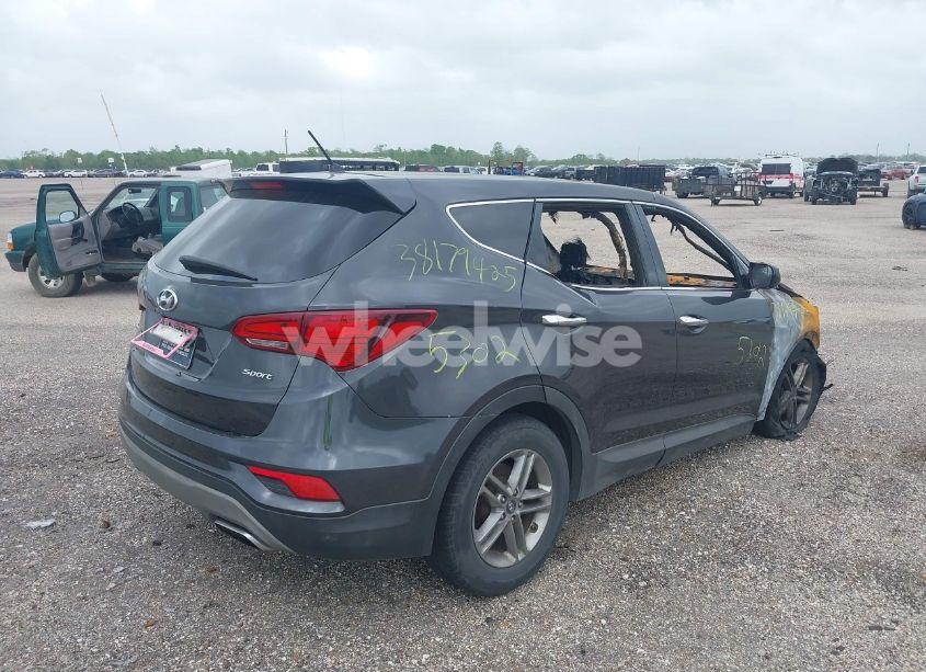 Photo 4 of 2018 Hyundai Santa FE SPORT 2.4L (VIN 5XYZT3LBXJG565302)