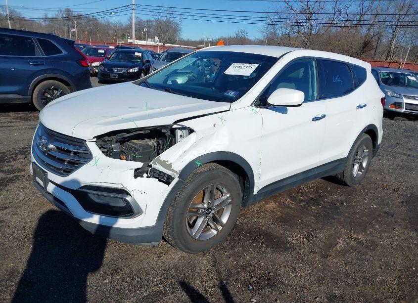 Photo 2 of 2017 Hyundai Santa FE SPORT 2.4L (VIN 5XYZTDLB0HG397508)