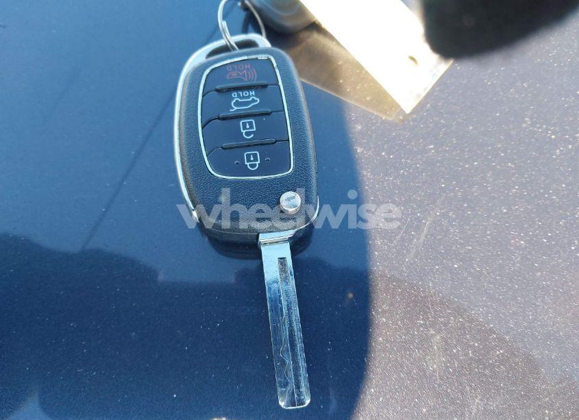 Photo 11 of 2017 Hyundai Santa FE SPORT 2.4L (VIN 5XYZTDLB0HG453575)