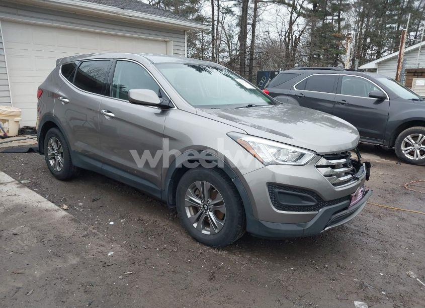 2016 Hyundai Santa FE SPORT 2.4L (VIN 5XYZTDLB1GG308561) main photo