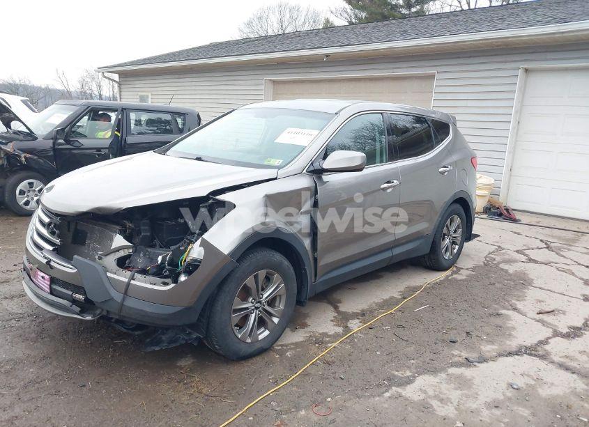 Photo 2 of 2016 Hyundai Santa FE SPORT 2.4L (VIN 5XYZTDLB1GG308561)