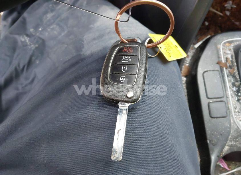 Photo 11 of 2018 Hyundai Santa FE SPORT 2.4L (VIN 5XYZTDLB1JG526734)