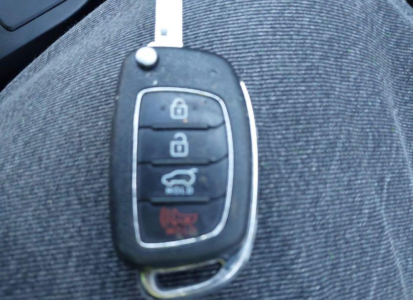 Photo 11 of 2018 Hyundai Santa FE SPORT 2.4L (VIN 5XYZTDLB2JG565686)