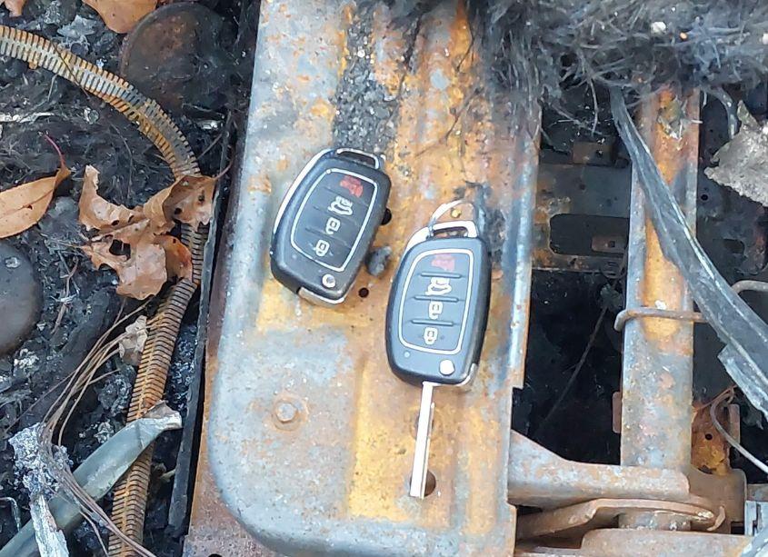 Photo 11 of 2016 Hyundai Santa FE SPORT 2.4L (VIN 5XYZTDLB4GG347385)