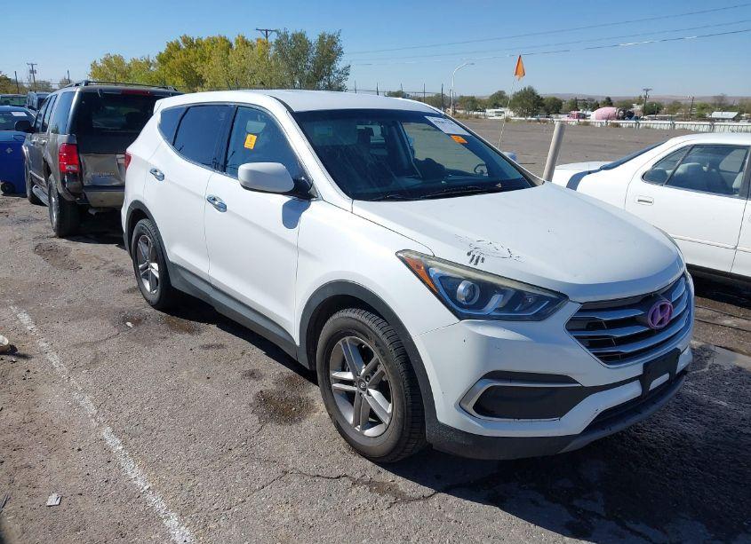 2018 Hyundai Santa FE SPORT 2.4L (VIN 5XYZTDLB4JG562580) main photo