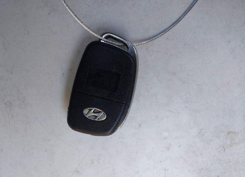 Photo 11 of 2018 Hyundai Santa FE SPORT 2.4L (VIN 5XYZTDLB4JG562580)