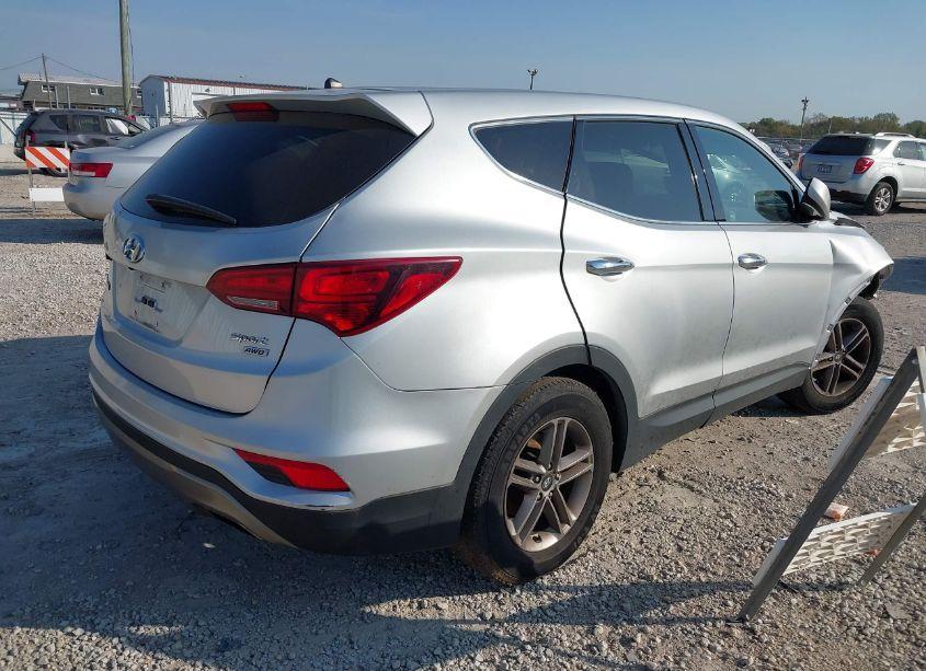 Photo 4 of 2018 Hyundai Santa FE SPORT 2.4L (VIN 5XYZTDLB5JG551796)
