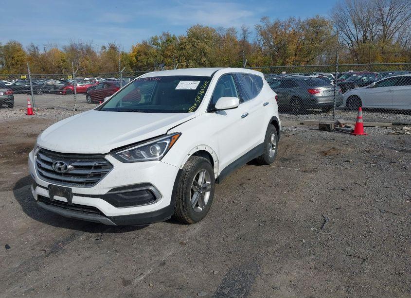 Photo 2 of 2018 Hyundai Santa FE SPORT 2.4L (VIN 5XYZTDLB5JG562572)