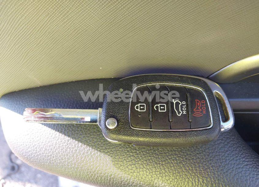 Photo 11 of 2017 Hyundai Santa FE SPORT 2.4L (VIN 5XYZTDLB6HG381121)