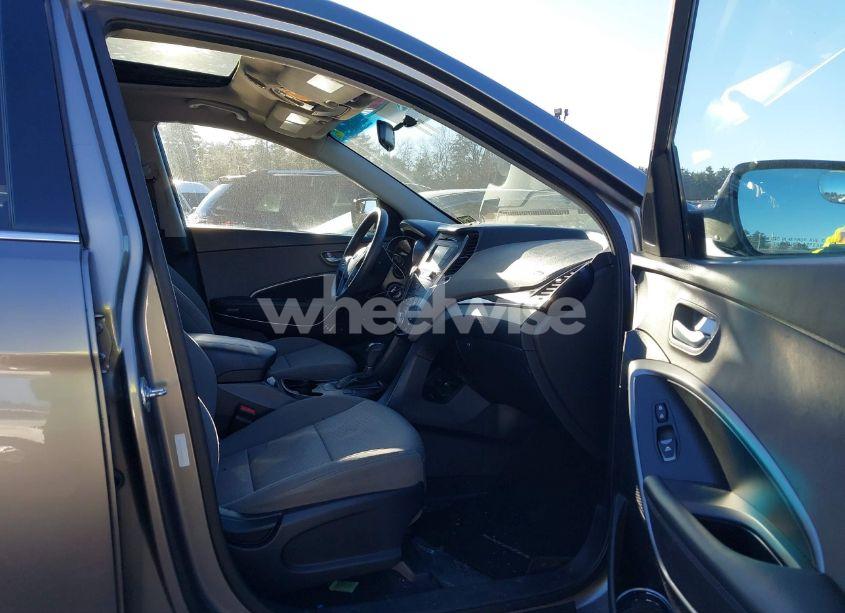 Photo 5 of 2017 Hyundai Santa FE SPORT 2.4L (VIN 5XYZTDLB6HG381121)