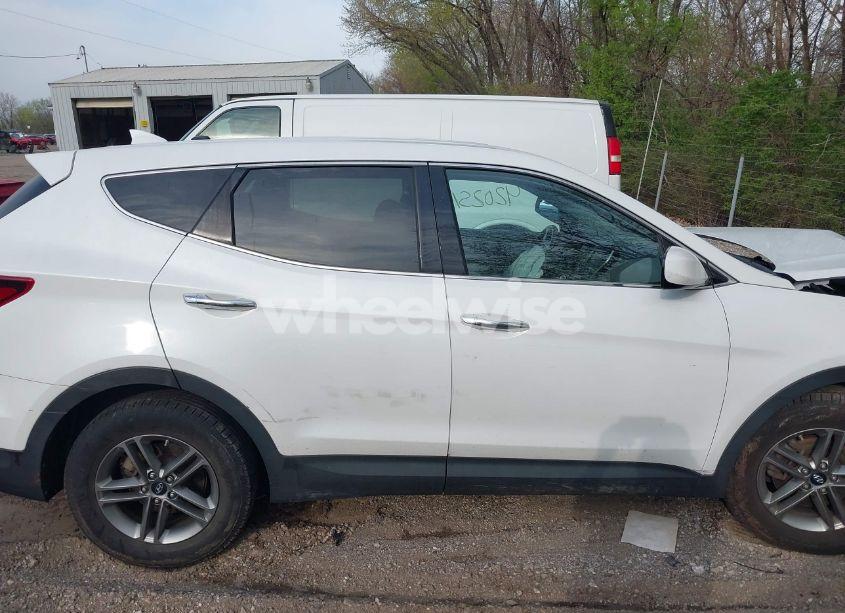 Photo 13 of 2017 Hyundai Santa FE SPORT 2.4L (VIN 5XYZTDLB6HG418751)