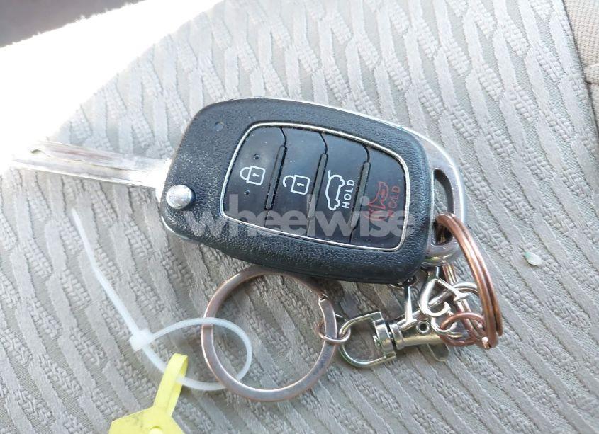 Photo 11 of 2017 Hyundai Santa FE SPORT 2.4L (VIN 5XYZTDLB6HG429667)