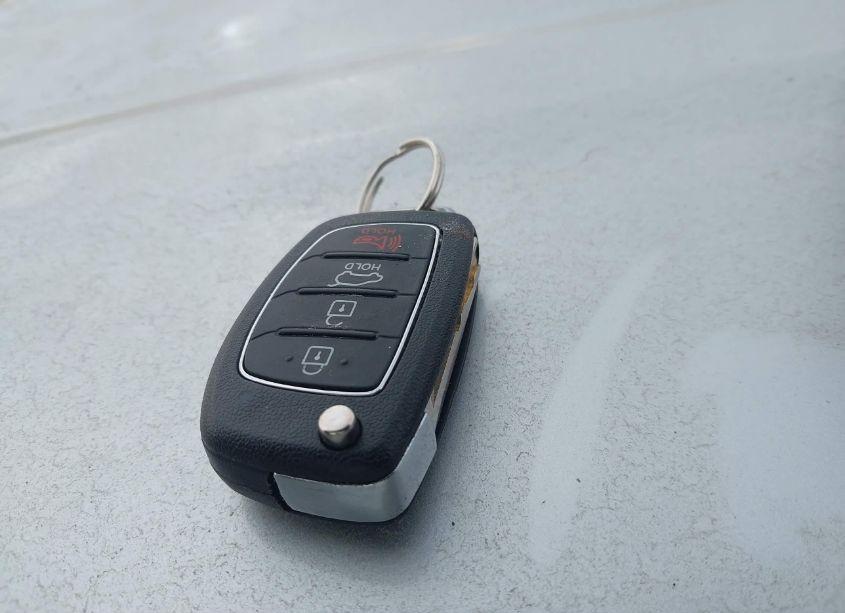 Photo 11 of 2017 Hyundai Santa FE SPORT 2.4L (VIN 5XYZTDLB6HG473684)