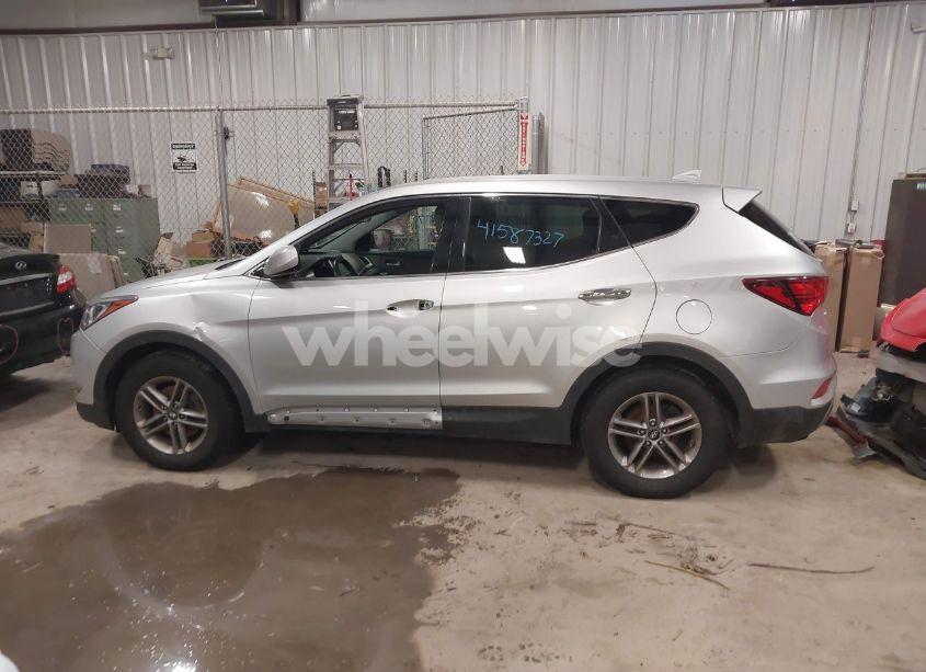 Photo 14 of 2017 Hyundai Santa FE SPORT 2.4L (VIN 5XYZTDLB8HG491880)