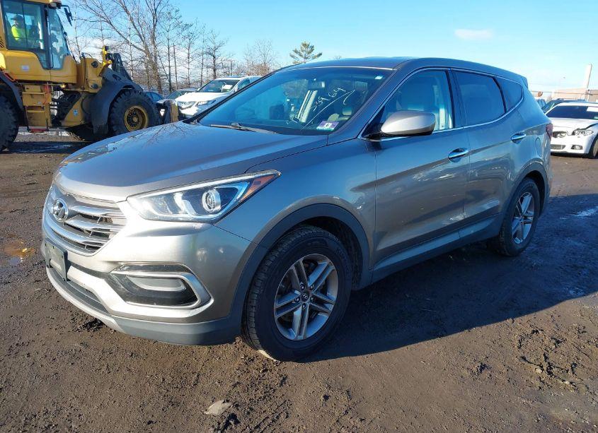 Photo 2 of 2017 Hyundai Santa FE SPORT 2.4L (VIN 5XYZTDLB9HG438671)