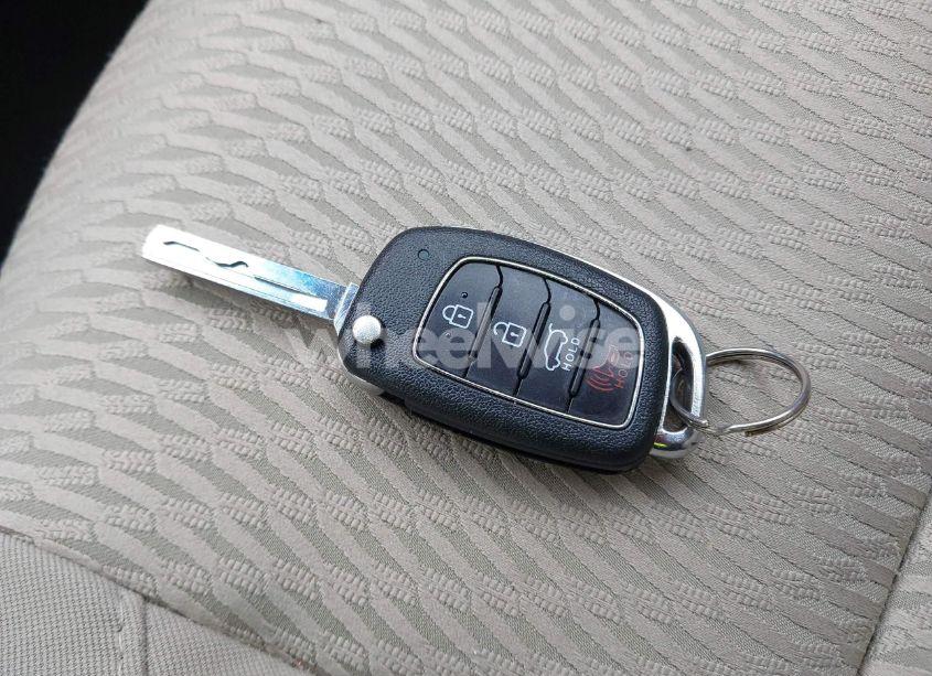 Photo 11 of 2018 Hyundai Santa FE SPORT 2.4L (VIN 5XYZTDLB9JG528344)