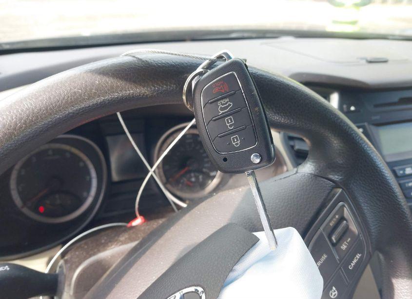 Photo 11 of 2013 Hyundai Santa FE SPORT (VIN 5XYZTDLBXDG058684)